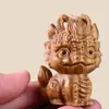 Pieza de Madera de Palo de Rosa Tallada de Pixiu para Sostener en la Mano para Escritorio de Oficina en Casa Adornos de Artesanía en Madera