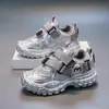 Zapatos para Niños 2026 Primavera/Verano Nuevo Estilo Zapatos Deportivos de Malla Cómodos para Niñas Mayores, Zapatos Versátiles tipo Papá con Superficie de Malla