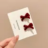 Grampo Pequeno com Laço Red Velvet para Franja Lateral Pedaços de Cabelo Grampo Feminino Outono e Inverno 2025 Novo Grampo Bico de Pato para Testa