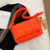 Bolso Cruzado de Algodón y Plumas Nuevo Otoño e Invierno 2025 para Mujer, Mochila Bandolera Moda Acolchada de Gran Capacidad, Bolso de Hombro para Estudiante, Tendencia