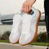 Estilo de Treino Alemão Todas as Estações Malha Biqueira Larga Plataforma Larga Esportes ao Ar Livre Tamanho Grande Sapatos Casuais Retrô Treino Alemão Trabalho Respirável Sapatos Masculinos