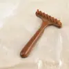 Gua Sha de Madera Maciza de Sándalo Dorado al por Mayor Peine Masajeador de Puntos de Acupuntura Meridianos del Cuello para Relajación Muscular y Masaje Multifuncional