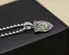 Atacado de fábrica pingente GU em prata de lei S925 com cobre incrustado Olho de Hórus masculino e feminino prata tailandesa com pequeno pingente de escudo compacto