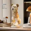 Adorno de Oso Violento de Alto Valor para Escritorio Tamaño Pequeño Decoración para Sala de Estar Gabinete de Entrada de TV Regalo de Inauguración de Casa para Otros