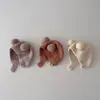 Gorro de invierno para bebé estilo coreano con orejeras, cálido y resistente al frío, cómodo, con pompón suave y personalizable