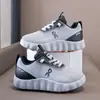 Zapatillas Deportivas Infantiles 2026 Primavera/Otoño Nuevas para Niños y Niñas Zapatos Casuales Transpirables de Moda Versátiles Zapatillas de Correr Modernas