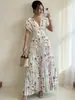 Vestido Largo Floral con Pliegues, Cintura Ajustada, Cuello en V, Mangas Abullonadas, Estilo Francés, Nuevo Estilo 2026, con Ambiente Festivo y Temperamento Elegante