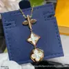 Donkey Home Nueva Versión Pulsera de Cuatro Flores Cinco Flores Acero Titanio Chapado en Oro Rosa 18k Lujo Ligero Diamante Redondo Collar de Fritillaria Blanca