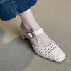 Sandalias tejidas estilo francés de temporada First Encounter para mujer 2026 Nuevos tacones altos de punta cuadrada para mujer con tacón grueso y diseño de punta cerrada para uso exterior en verano