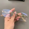 Gafas de Moda Retro Negocios Versátiles Unisex Sin Marco Perforadas Patas Gruesas para Graduación y Sin Graduación