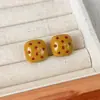 Pendientes cuadrados retro de lunares divertidos, lindos, de nicho, versátiles para mujer, pendientes de puntos geométricos contrastantes de colores dopamina