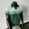 Polo de punto para hombre, una pieza lujosa y sofisticada para el estilo business casual, con un diseño calado, tejido transpirable y estilo de manga corta con cuello.