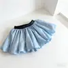 Nova Camiseta de Manga Curta de Verão 2026, Saia Curta, Saia Floral, Camiseta Infantil, Camiseta Básica, Conjunto Doce com Gola Redonda e Bolinhas