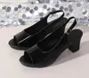 Sapatos Femininos Novo Estilo Primavera/Verão 2026 para Comércio Exterior, Salto Bloco, Bico Redondo, Fivela, Calcanhar Aberto, Novo Modelo de Verão, Elegante Transfronteiriço