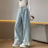 Foto Real de Jeans Vintage Azul Escuro com Bainha Enrolada, Modelo Cropped de Perna Larga para Mulheres, Calças Retas de Cintura Alta para Primavera, para Mulheres Baixas