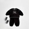Traje Infantil de Estilo Coreano Ins Otoño Nueva Llegada Suéter Bordado con Letras Inglesas para Niños Pantalones Conjunto Casual de Dos Piezas