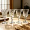 Copa de vidrio para el hogar transfronteriza con patrones grabados, copa de vino pequeña, copa para licores de uso doméstico, juego de cristalería de mini bar de lujo
