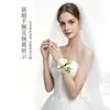 Corsage de pulso de flor branca para casamento, acessório nupcial de estilo fresco e natural, flor de pulso de rosa artificial para grupo de damas de honra, corsage de pulso para festa de banquete