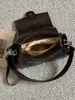 Bolso de axila relajado y elegante, nueva colección otoño 2026, bolso de hombro chic, bolso pequeño cuadrado exquisito y moderno cruzado y de mano