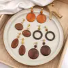 Pendientes de Madera Geométricos Transfronterizos Europeos y Americanos, Pendientes Redondos de Madera Retro Simples con Diseño Exagerado Hueco para Mujer
