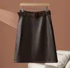 Falda Midi Recta de Piel de Oveja Estilo Urbano 26 Otoño/Invierno Nueva Moda Femenina Falda Adelgazante