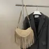 Moda Primavera 2026 Bolso Nuevo con Borlas Tachuelas de Moda Nicho Retro Alto Valor Simple Casual Bolso de Hombro