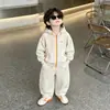 Traje para Niños Otoño Invierno 2026 Nuevo Estilo Coreano Ropa Fresca para Niños Pequeños Ropa de Invierno Sudadera con Capucha Ropa Infantil Estilo Coreano