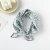 Pedidos Japoneses y Coreanos 58 Bufandas de Seda Bufandas Cuadradas Pequeñas Pañuelos para la Cabeza de Mujer Versátiles Estampado Paisley Bufandas de Algodón y Lino Venta al por Mayor Verano Estilo Delgado