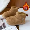 Botas de Neve Infantis 2026 Estilo Novo de Inverno Unissex para Crianças Plus Veludo Quente Sapatos Grandes de Algodão Crianças Médias e Grandes Quentes Botas de Algodão do Nordeste