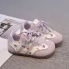 Zapatos Nuevos para Niñas de Primavera y Otoño, Suela Suave, Ligeros, Antideslizantes, Modernos, Versátiles, Zapatos de Entrenamiento Casuales para Niñas Estilo Alemán, Zapatos Deportivos para Niños
