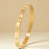 Pulseras Europeas y Americanas para Hombre de Acero Inoxidable Transfronterizas, Personalizadas, de Alta Gama, de Acero de Titanio a la Moda, que No se Desvanecen, Elegantes Pulseras