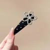 Presilha de Franja de Strass em Formato de Flor de Alto Padrão com Design Único de Bolinhas, Grampo de Cabelo Moderno para Meninas, Presilha Lateral para Cabelo da Testa