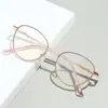 Gafas de moda de alta gama que cambian de color y protegen contra la luz azul, estilo retro ojo de gato para mujer, lentes planos, bisagras de resorte, metal, se pueden personalizar con graduación