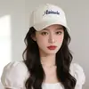 Chapéu Casual com Bordado de Letras Estilo Coreano para Mulheres, Aba Larga, Boné de Baseball Emagrecedor, Chapéu Tendência para Exterior para Circunferência Craniana Grande