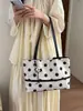 Bolsa de mano de lunares de gran capacidad transfronteriza, nuevo estilo coreano 2026, bolso casual versátil para el hombro, bolso de hombro fresco