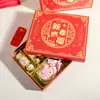 Procesamiento y Personalización de la Caja de Regalo de Snacks, Dulces y Chocolate para el Festival de Primavera del Año del Caballo 2026 Caja con Tapa Cielo y Tierra Caja Vacía de Regalo de Año Nuevo
