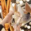 Elegantes tacones altos para mujer, nueva colección primavera/otoño 2023, estilo francés, delicados tacones de aguja con tiras cruzadas, punta fina