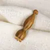 Masajeador de ojos de madera para uso doméstico, sándalo morado, forma de loto pequeño, varilla de masaje facial de cuerno, especializado para masaje de puntos de acupuntura