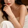 2026 Nuevo Estilo Francés Estilo Suave Pulsera de Diamantes Brillantes Florales, de Moda, Sencilla, Dulce, Romántica, de Alta Gama, Accesorio Exquisito