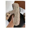 Sapatos Mary Jane para Mulheres 2025 Nova Moda Versátil Bico Redondo Velcro Quente Sapatos Planos de Pele