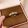 Anillo Abierto de Mariposa Hueca con Circonita Vintage, Anillo para Dedo Índice de Alta Gama de Nicho, Joyería Exquisita Retro