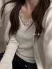 Camisa de malha cinza de alta qualidade, super bonita, com decote em V, para mulheres, suéter chique e bonito, blusa de renda, outono e inverno