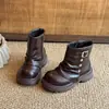 Botas Estilo Martin da Moda Coreana para Meninas 2026 Outono/Inverno Nova Chegada Botas Quentes de Veludo para Calças Estilo Britânico Retro Botas com Salto
