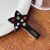 Presilha de Cabelo Estilo Coreano Versátil de Acetato Estrela de Cinco Pontas com Strass Bico de Pato Presilha Lateral Presilha de Nuca Acessório de Cabelo para Mulheres com Toque de Luxo