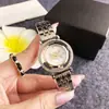Reloj de Pulsera OEM Bicolor Full Diamante Letra Esfera Negra con Letra Esfera Negra para Mujer, Lujo Ligero Estilo Hong Kong Moda
