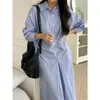 Enviado. Vestido camisa a rayas de diseño nicho Dongdaemun coreano con manga larga plisada para mujer 18508