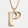 Europa y Estados Unidos gran INS metal viento 26 capital letra inglesa colgante collar largo para hombres y mujeres