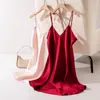 Camisón de Seda con Cuello en V, Ropa de Dormir Sexy y Lujosa Puro Deseo, Vestido Camisola Delgado de Gama Alta, Ropa de Casa