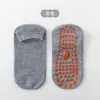 Venta al por mayor del fabricante Calcetines de piso para bebé Calcetines de silicona antideslizantes para niños para trampolín interior Calcetines de piso para niños que aprenden a caminar Educación temprana