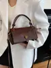 Moda Transfronteiriça Retrô Bolsa de Mão Feminina Hengeng Novo Estilo Casual Pequena Quadrada Versátil para o Dia a Dia Ombro Único Transversal